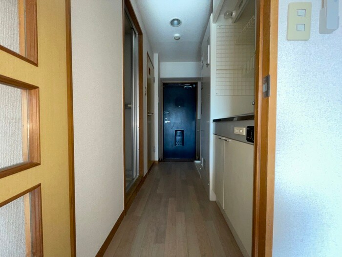 物件内観写真18　(廊下)