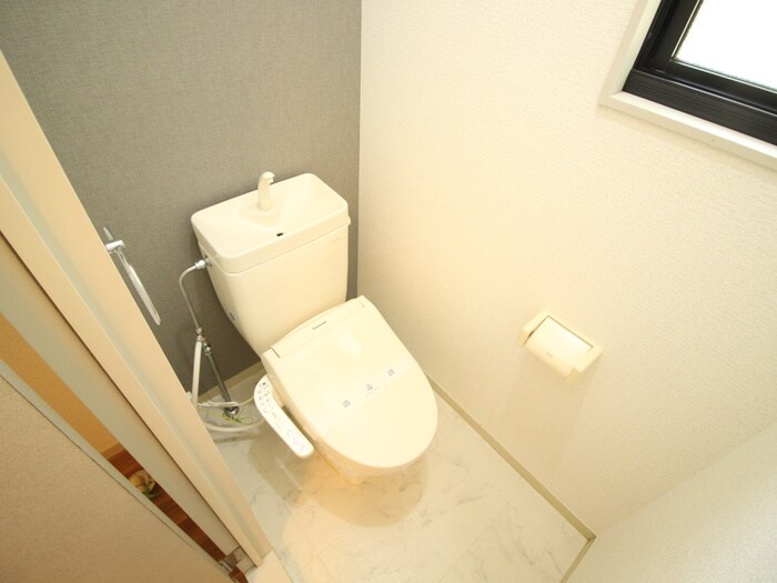 物件内観写真12　(トイレ)