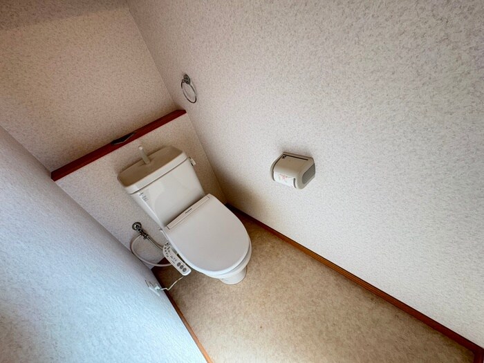物件内観写真12　(トイレ)