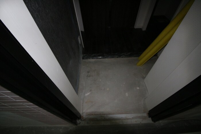 物件内観写真7　(玄関)