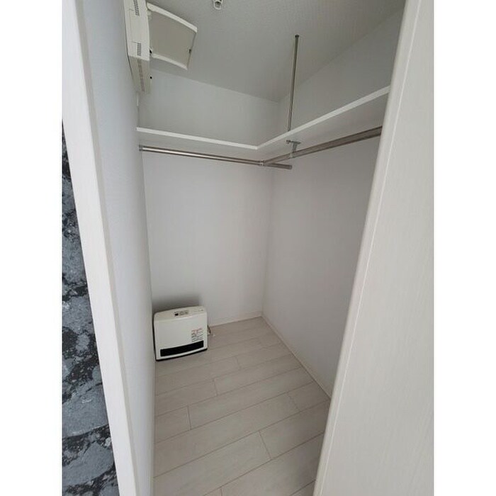 物件内観写真12　(収納)