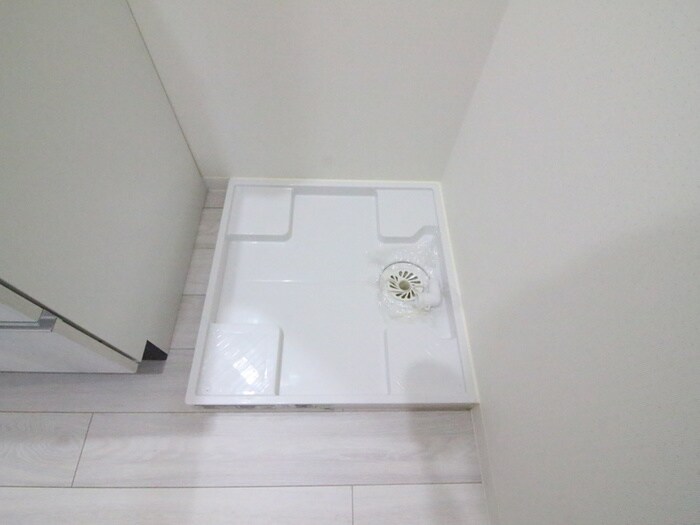 物件内観写真14　(洗濯機置場)