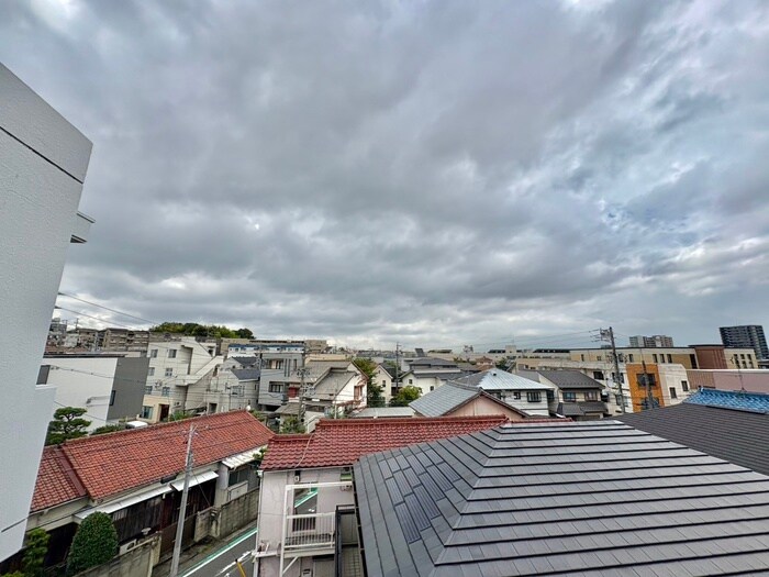 物件内観写真14　(室内からの展望)