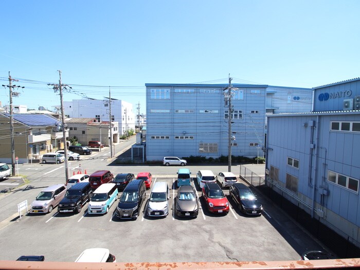 物件内観写真17　(室内からの展望)