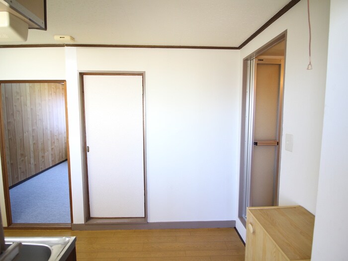 物件内観写真19　(廊下)