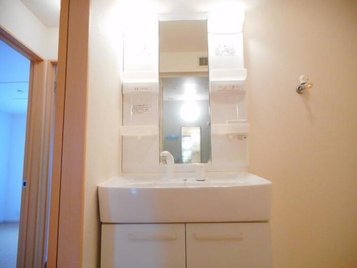 物件内観写真7　(洗面)