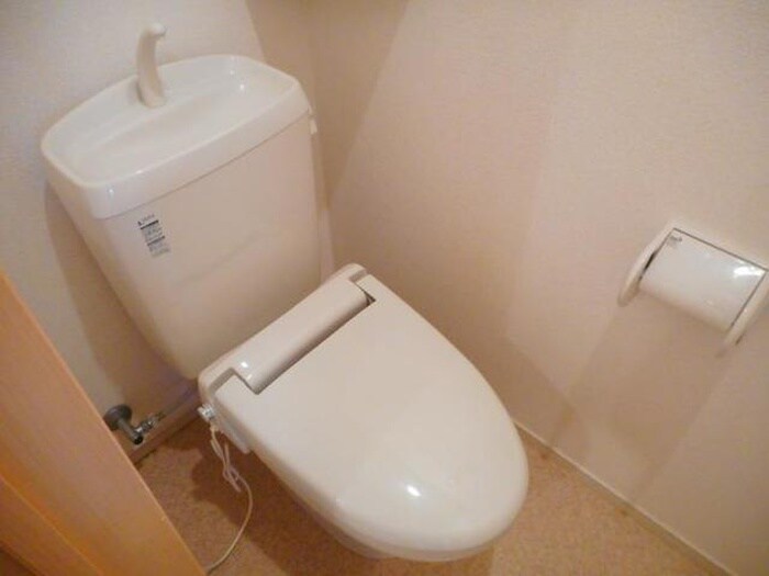 物件内観写真8　(トイレ)