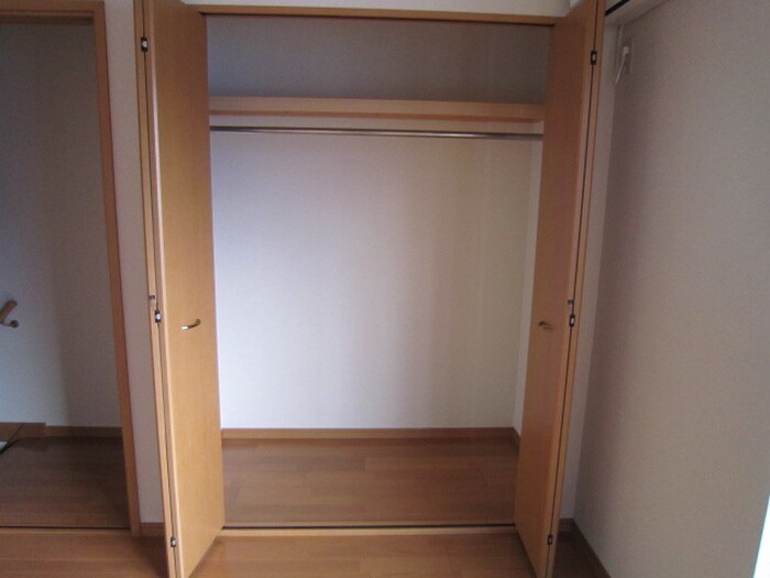 物件内観写真15　(収納)