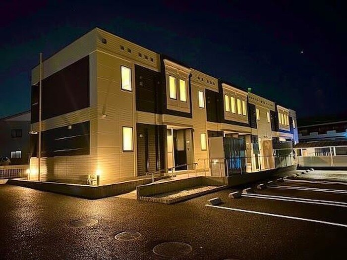 物件外観写真2　(外観写真)