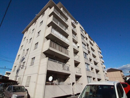 マンション一社外観写真