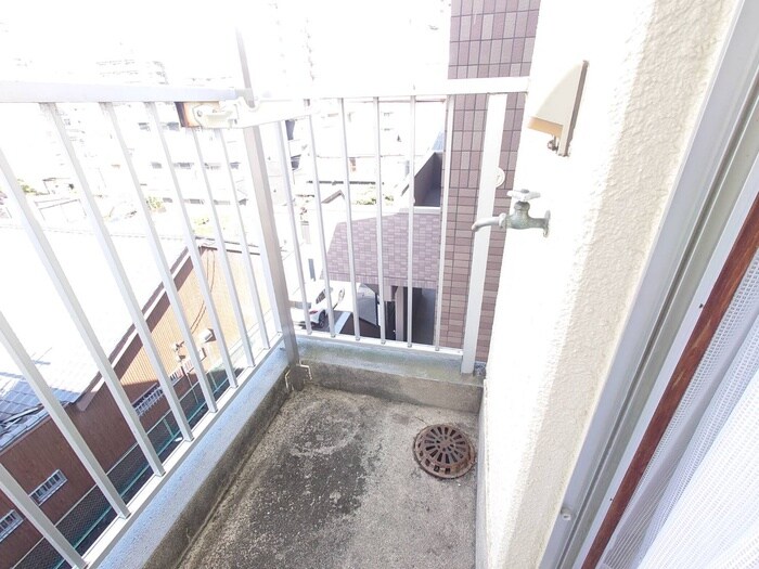 物件内観写真9　(洗濯機置場)