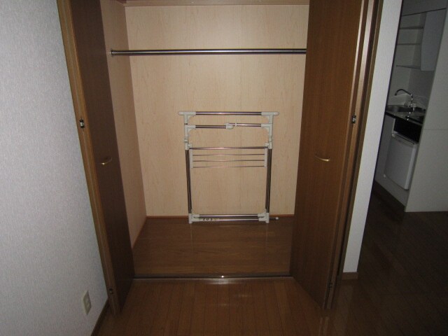 物件内観写真10　(収納)