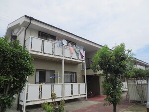 コ－ポラスサカイⅠ外観写真