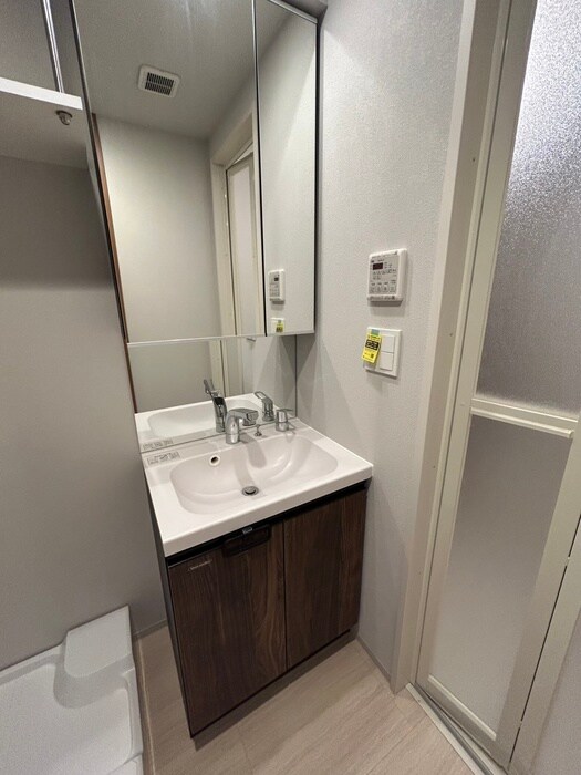 物件内観写真13　(洗面)