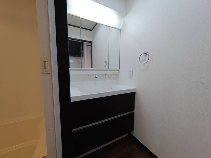 物件内観写真13　(洗面)