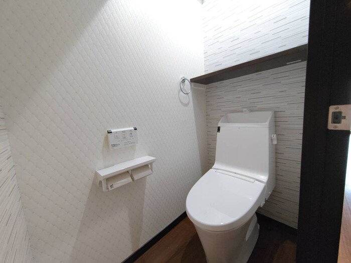 物件内観写真14　(トイレ)