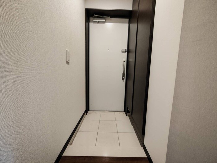 物件内観写真19　(玄関)
