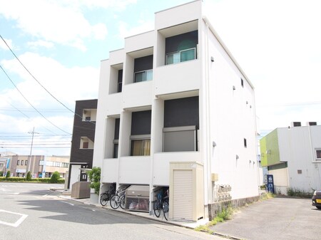 エクスクルーシヴ高畑外観写真