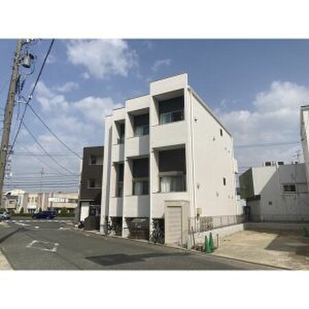 エクスクルーシヴ高畑外観写真