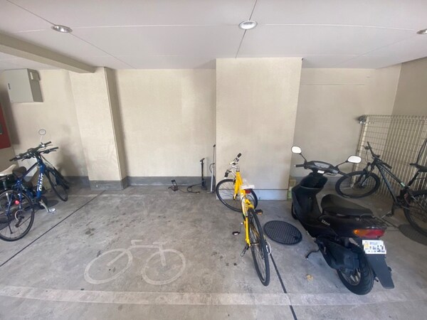 駐輪場