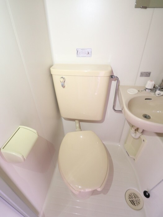 物件内観写真12　(トイレ)