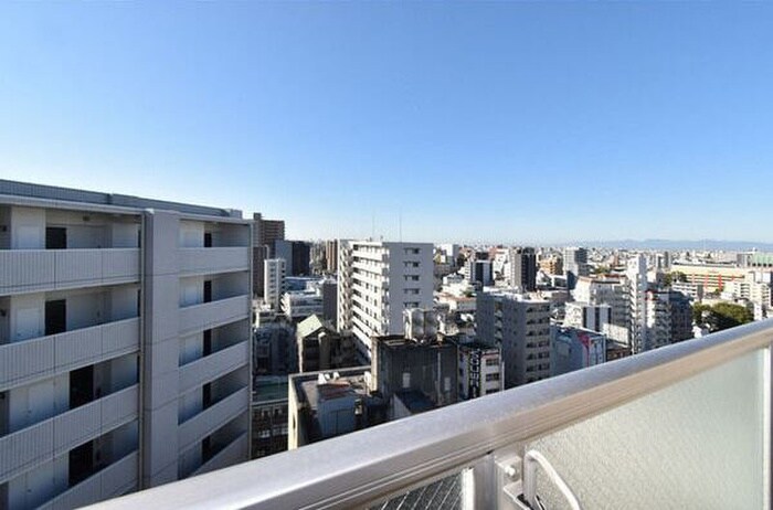 物件内観写真16　(室内からの展望)