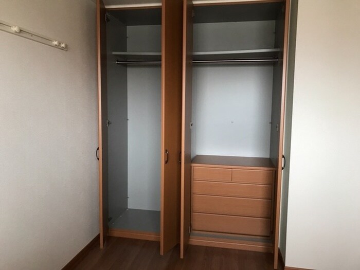 物件内観写真15　(収納)