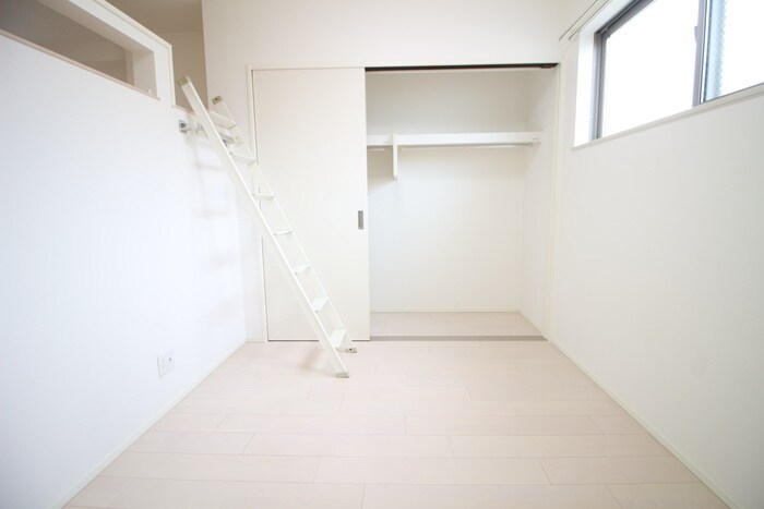 物件内観写真9　(居室)