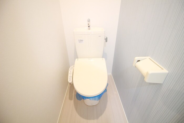 物件内観写真16　(トイレ)