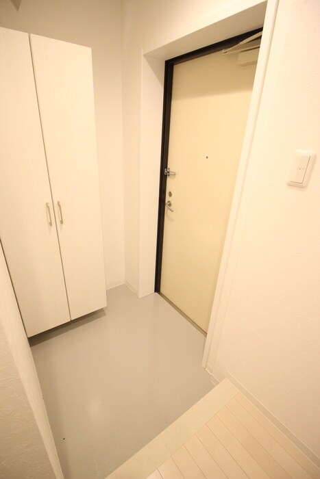 物件内観写真13　(玄関)