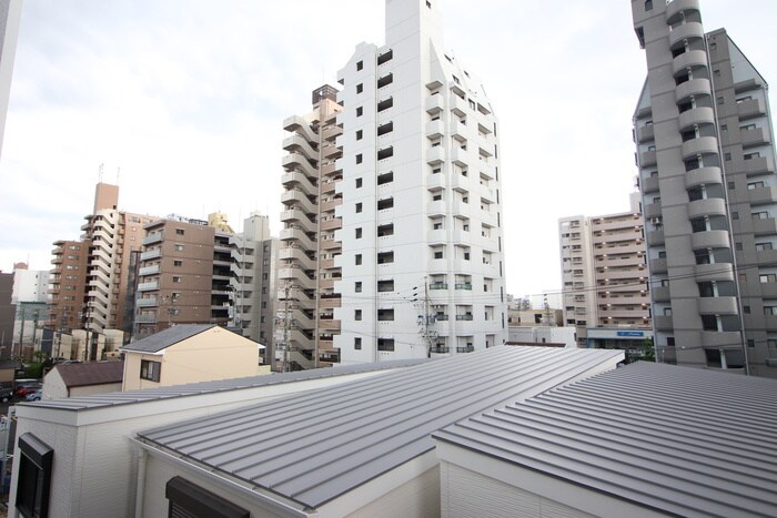 物件内観写真17　(室内からの展望)