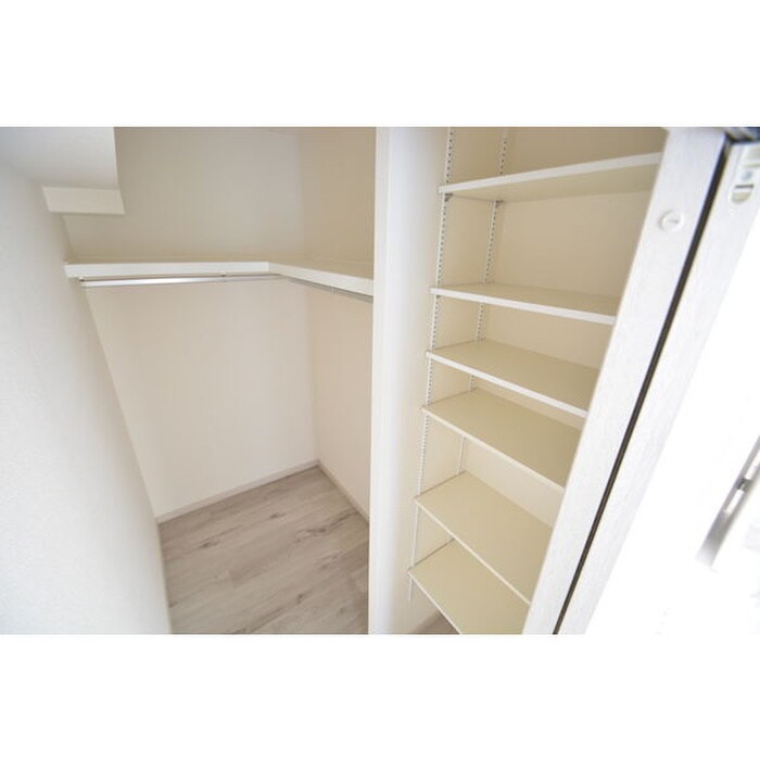 物件内観写真14　(収納)