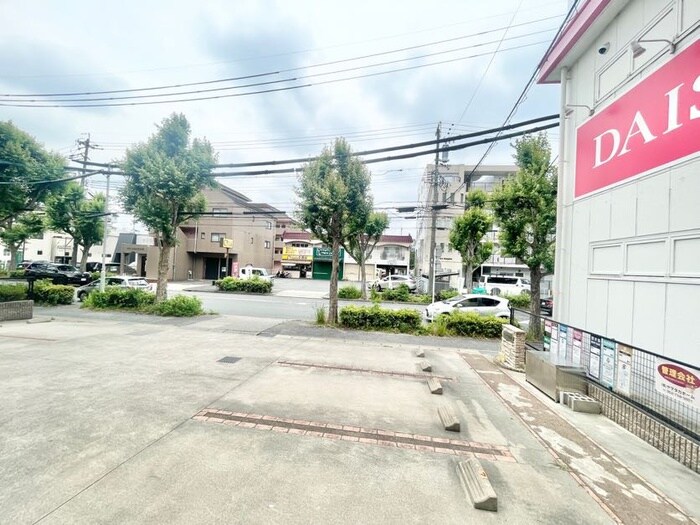 物件内観写真22　(室内からの展望)