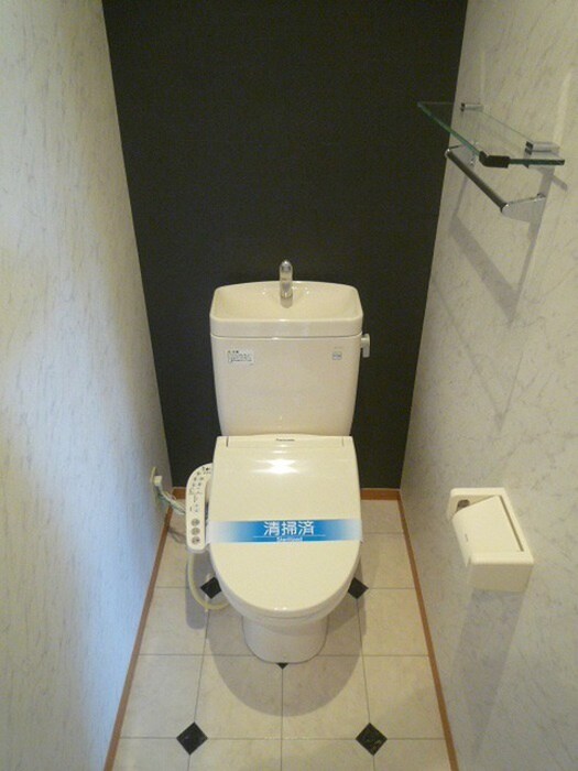 物件内観写真3　(トイレ)