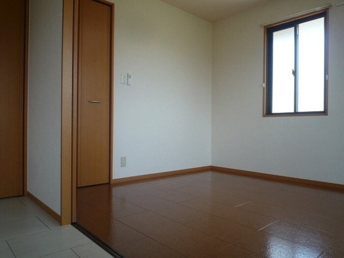 物件内観写真16　(居室)