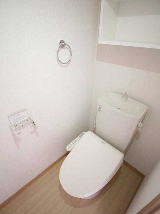 物件内観写真9　(トイレ)