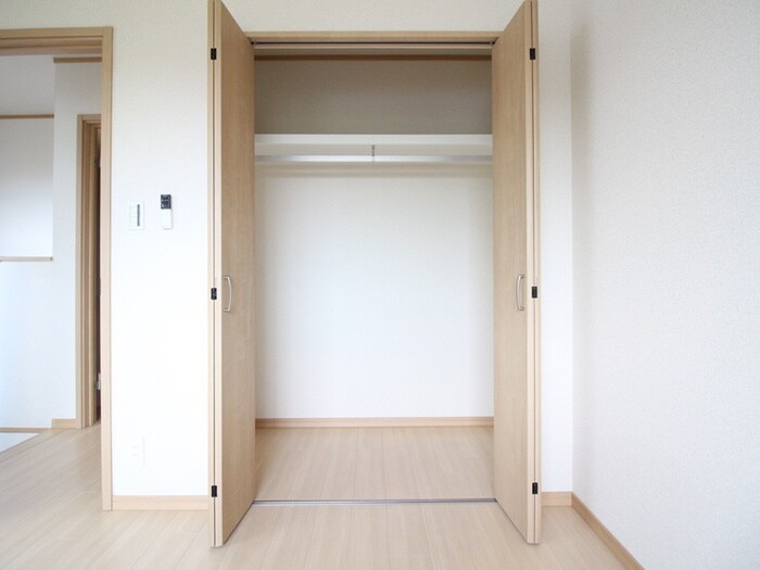 物件内観写真11　(収納)