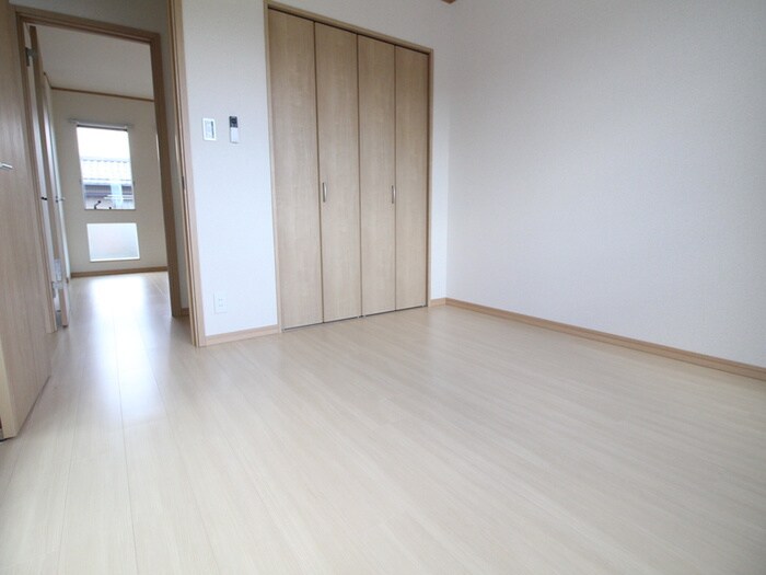 物件内観写真13　(居室)