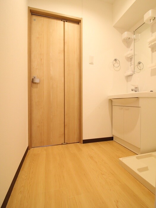 物件内観写真9　(洗面)