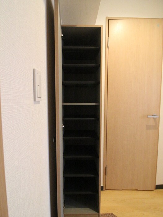 物件内観写真16　(靴箱)
