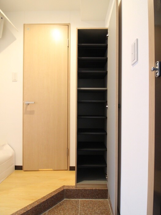 物件内観写真16　(靴箱)