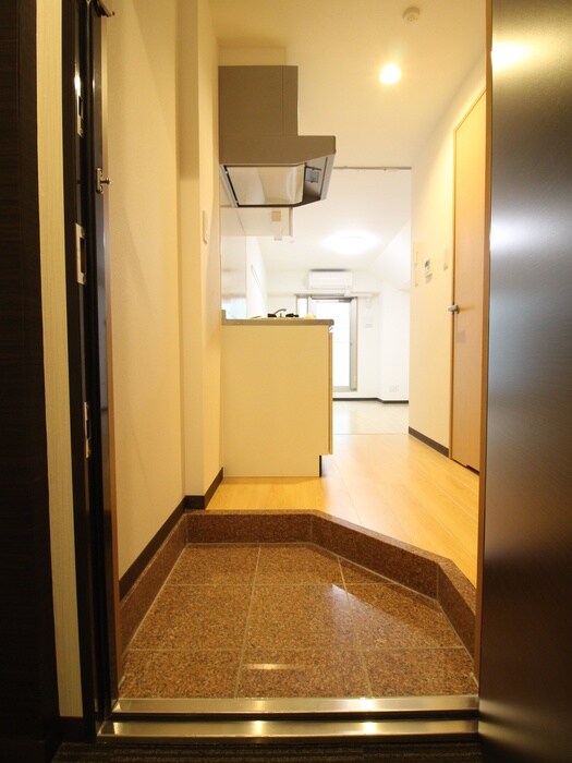 物件内観写真16　(玄関)