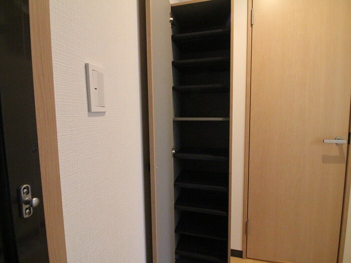 物件内観写真17　(靴箱)