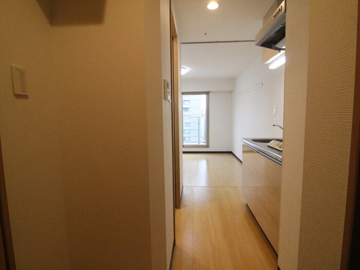 物件内観写真18　(廊下)