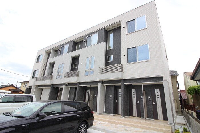 物件外観写真1　(外観写真)