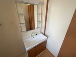 物件内観写真8　(洗面)