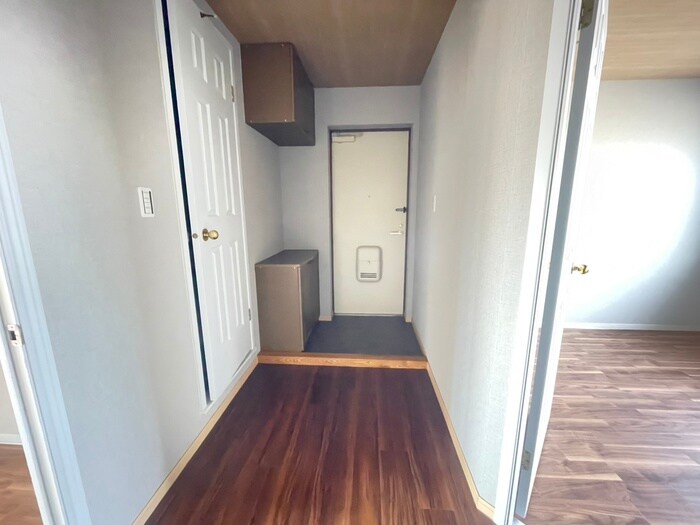 物件内観写真17　(廊下)