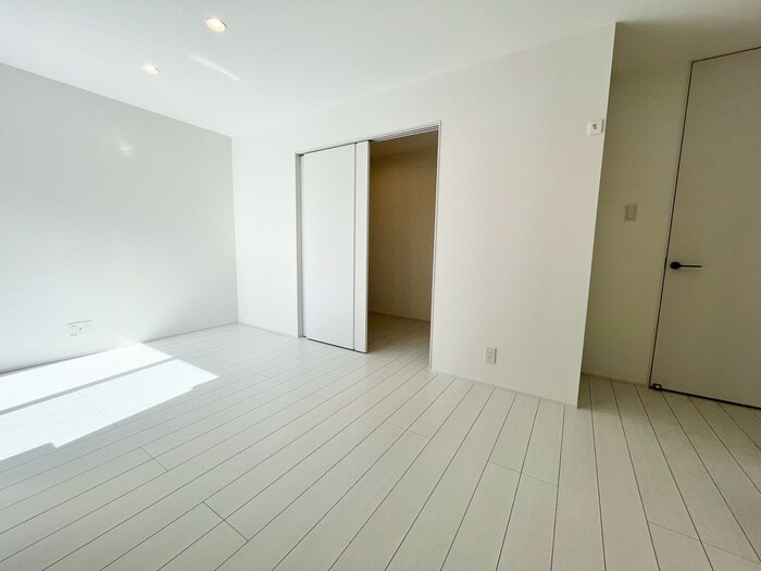 物件内観写真9　(居室)