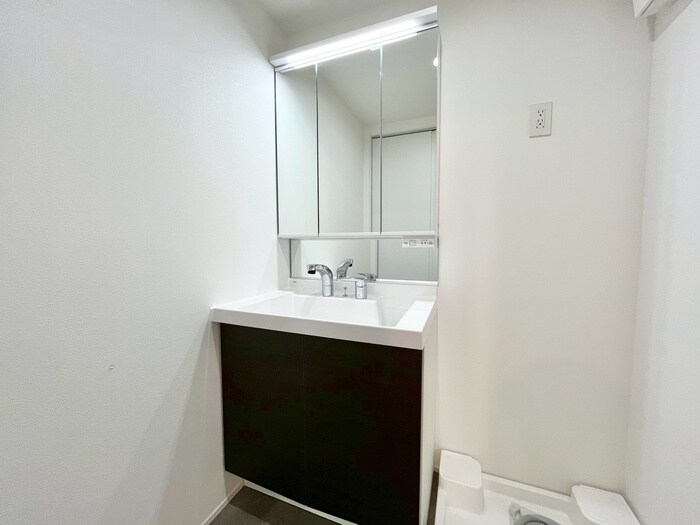 物件内観写真13　(洗面)