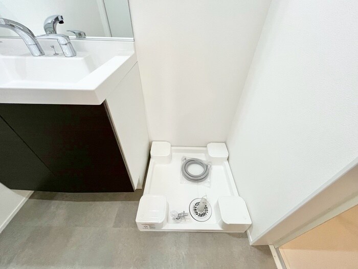 物件内観写真15　(洗濯機置場)